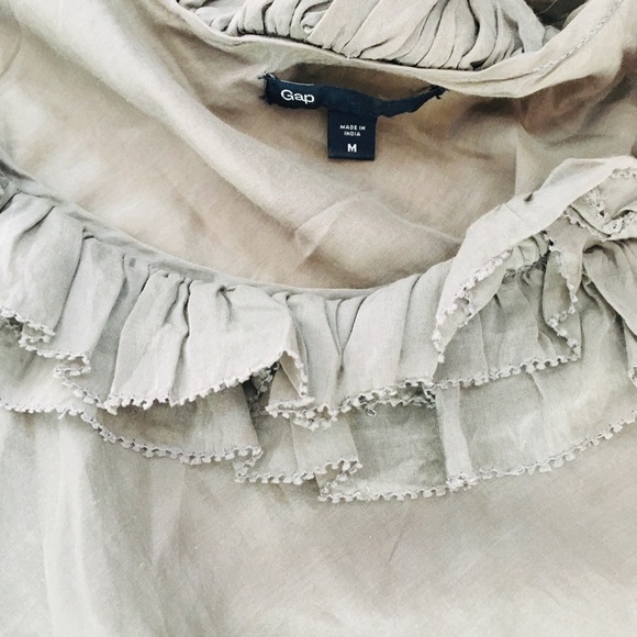 GAP | Silk Cotton Blend Ruffled Blouse - Picture 2 of 5